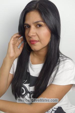 192907 - Paola Age: 40 - Colombia