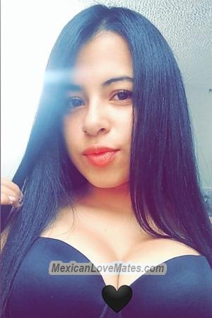 194494 - Laura Age: 25 - Colombia