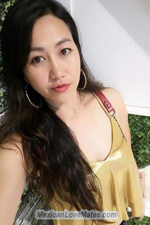 195639 - Pimrada Age: 42 - Thailand