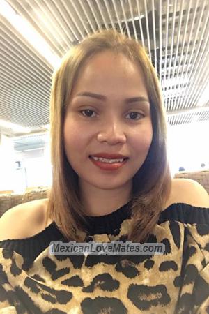 195807 - Puon (Poona) Age: 40 - Thailand