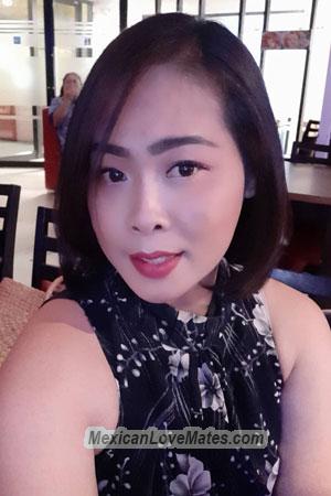 202060 - Chonlada Age: 46 - Thailand