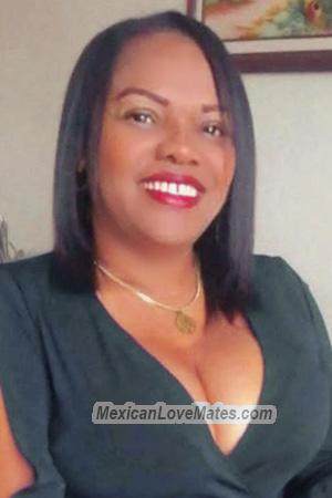 209835 - Yolanda Age: 59 - Costa Rica