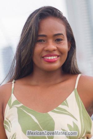210441 - Karelis Age: 35 - Colombia