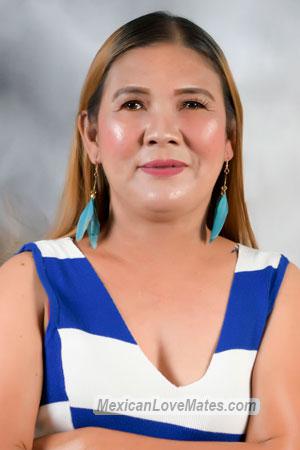 220527 - Rio Luna Age: 44 - Philippines