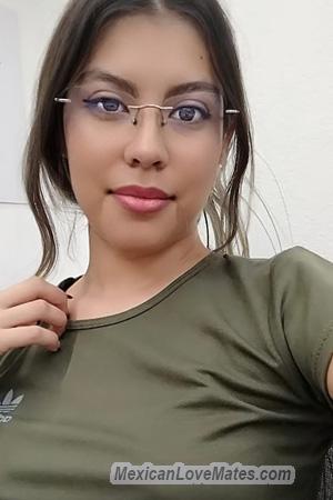 226512 - Samantha Age: 22 - Mexico